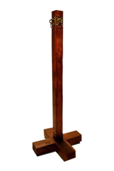 Wooden stakes rental in Milan Italy
